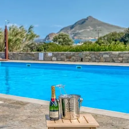 Vino - Cycladic Calm * Isterni (Paros)