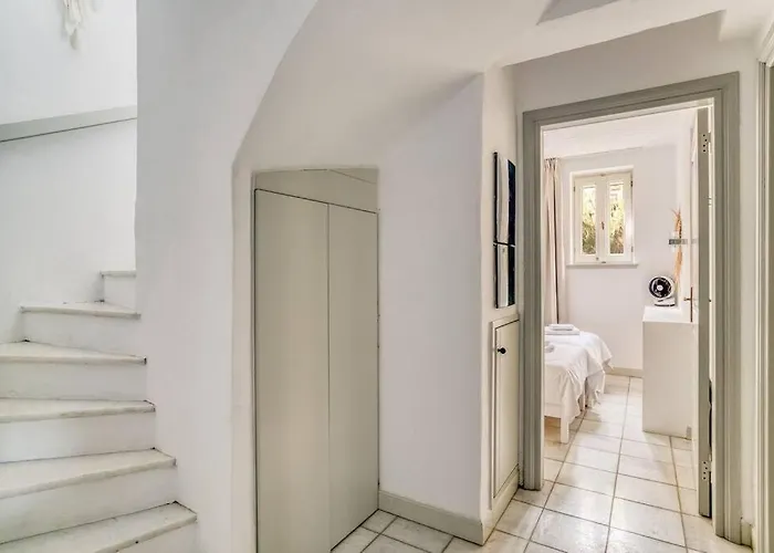 Vino - Cycladic Calm